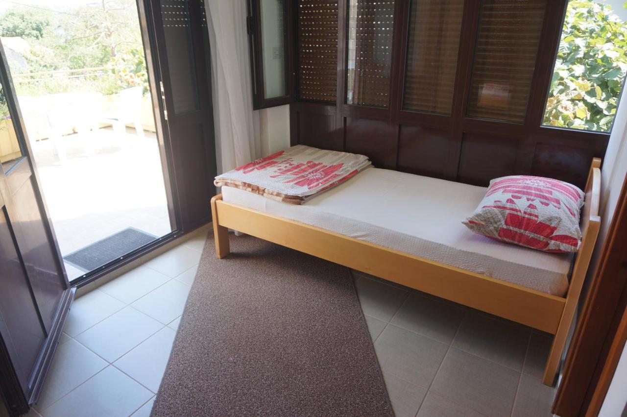 Apartments Bozic Требинье Экстерьер фото