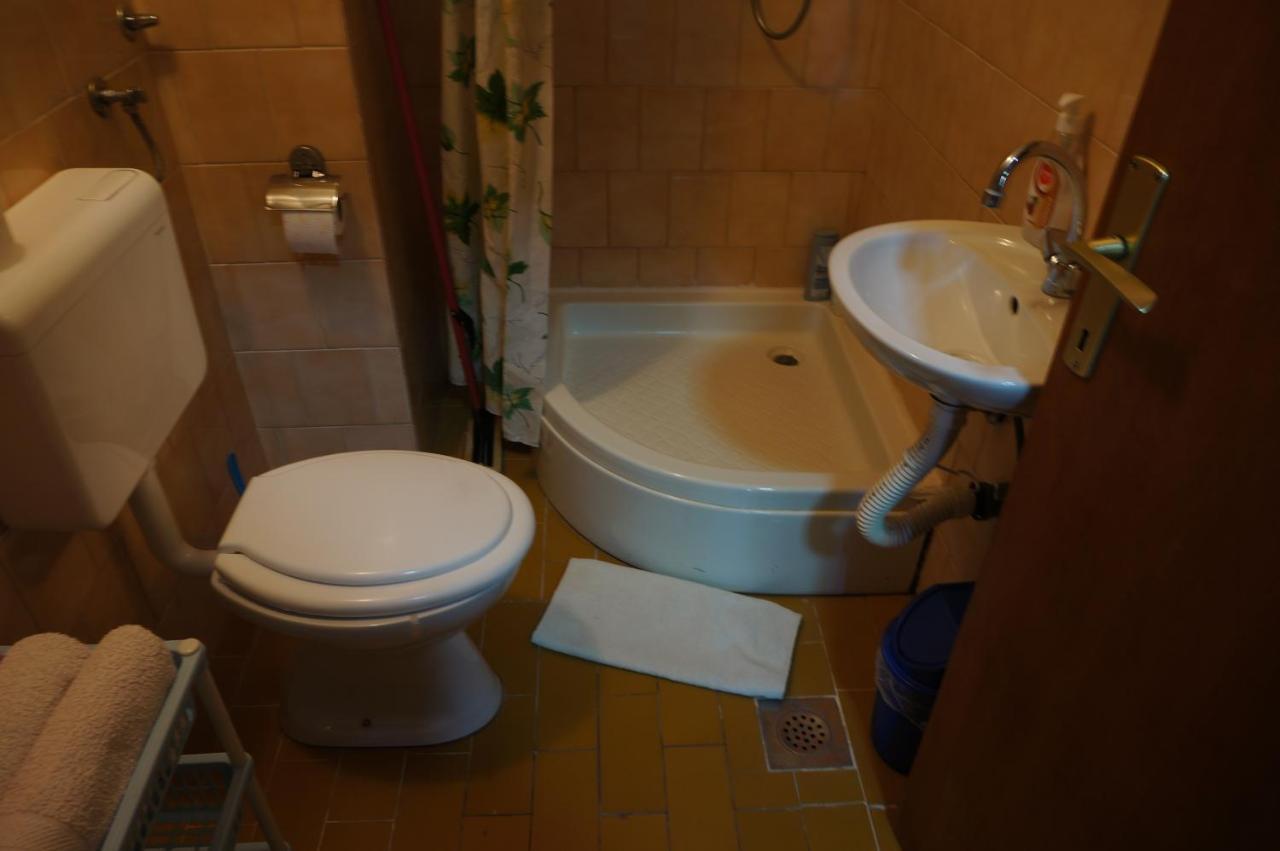 Apartments Bozic Требинье Экстерьер фото